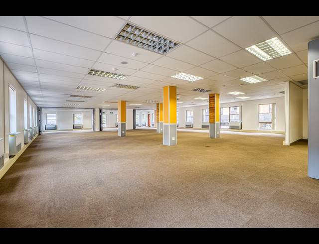 3,513M² OFFICE FOR SALE IN FERNDALE